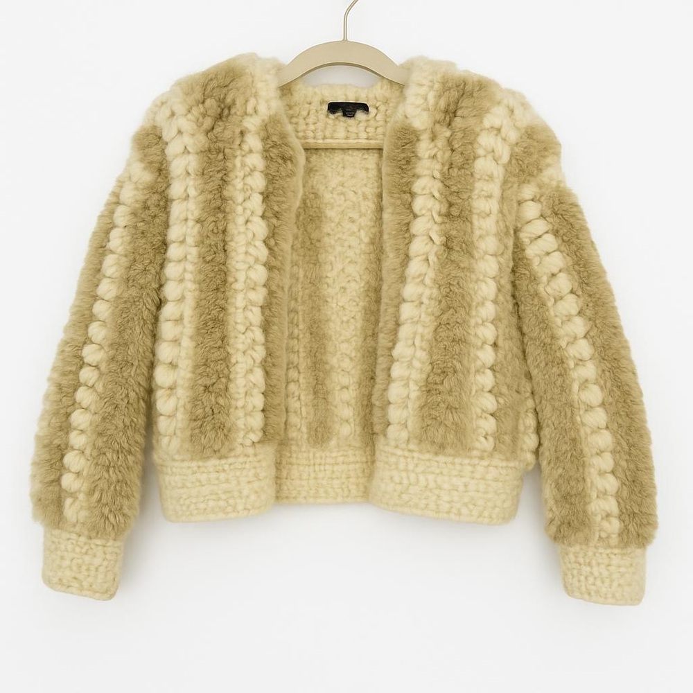 Unique Vintage Cream Puffer Jacket